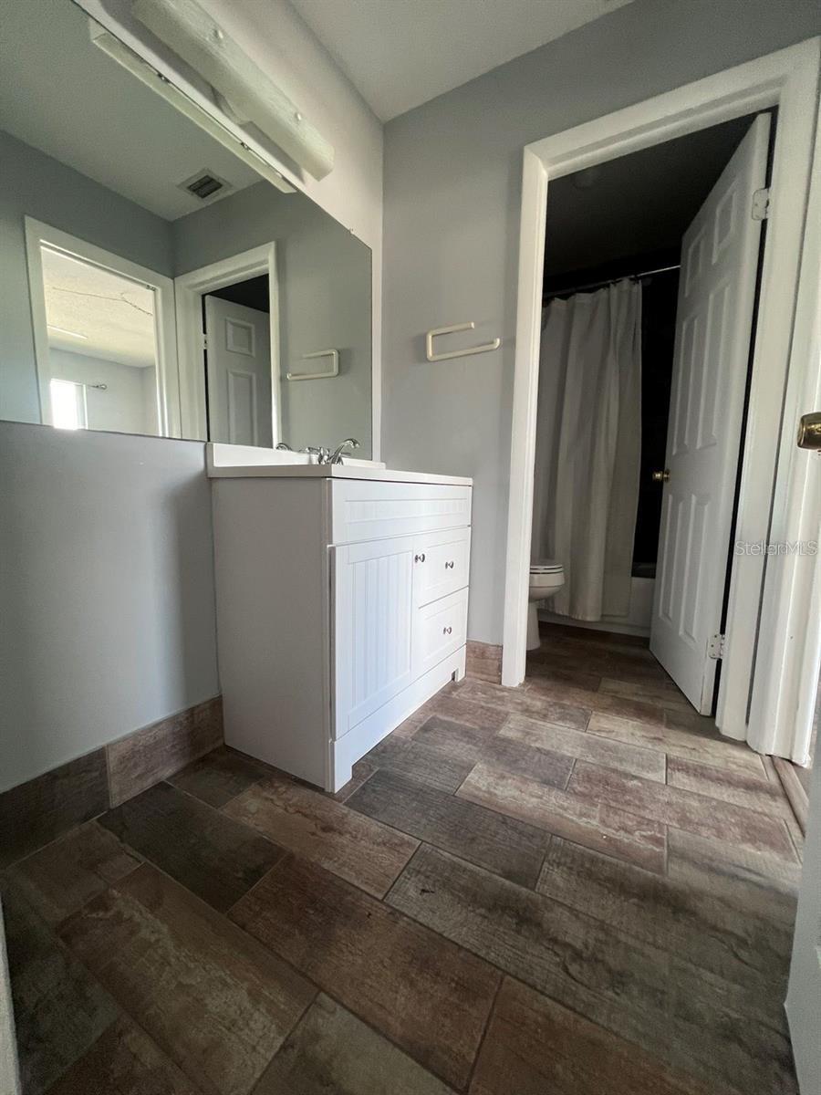 Image 13 of 22 For 2072 Los Lomas Drive