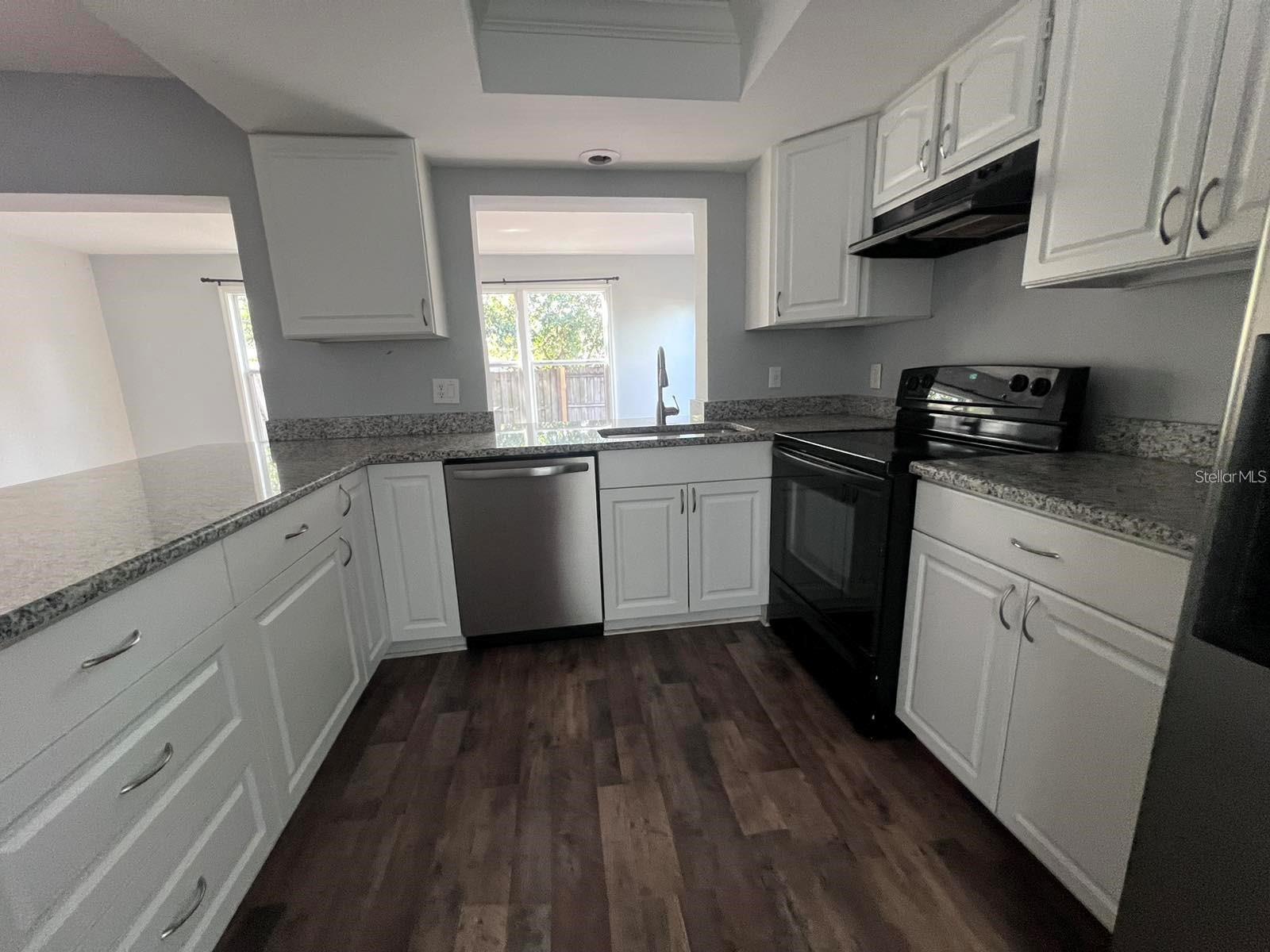 Image 5 of 22 For 2072 Los Lomas Drive