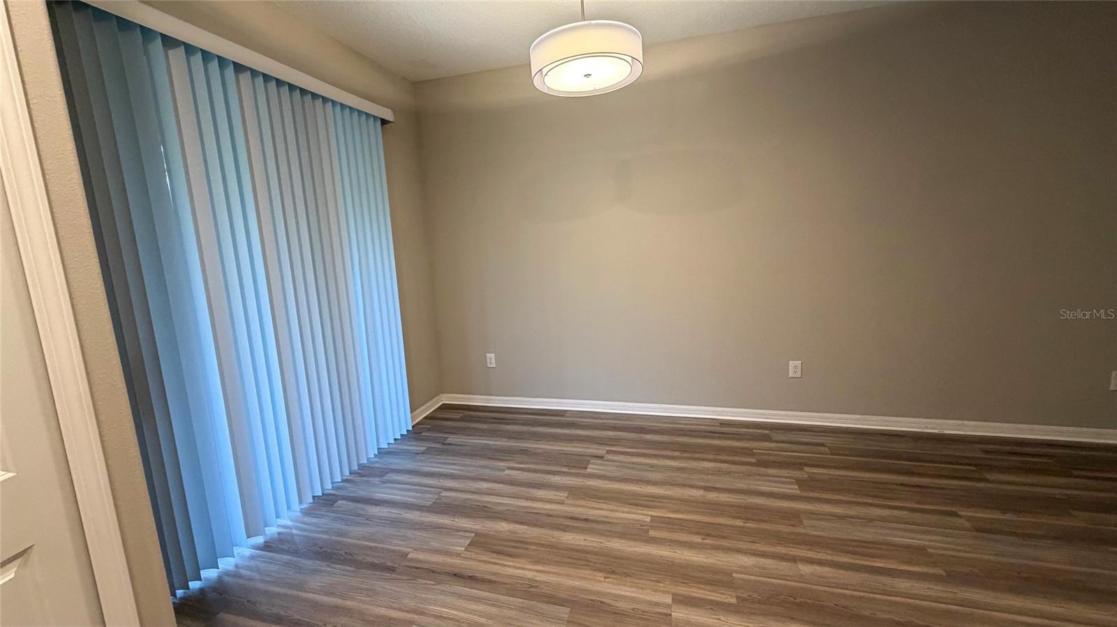 Image 17 of 74 For 11918 Castine Street