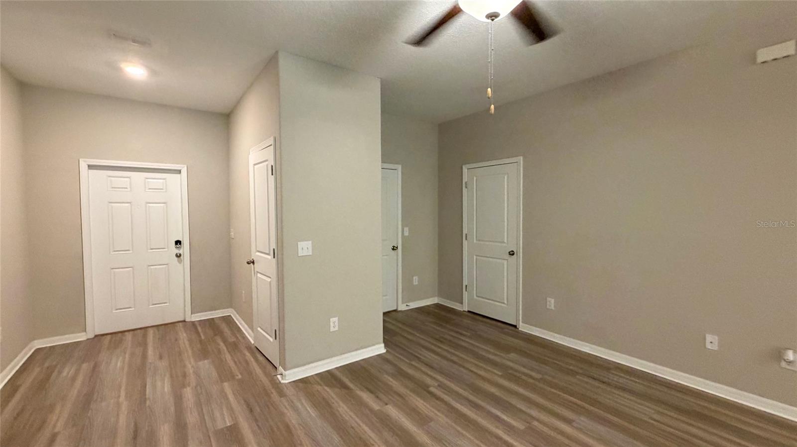 Image 20 of 74 For 11918 Castine Street