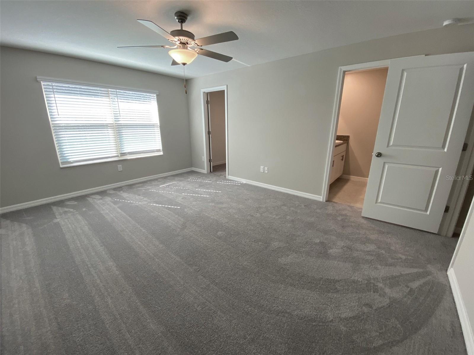 Image 23 of 74 For 11918 Castine Street