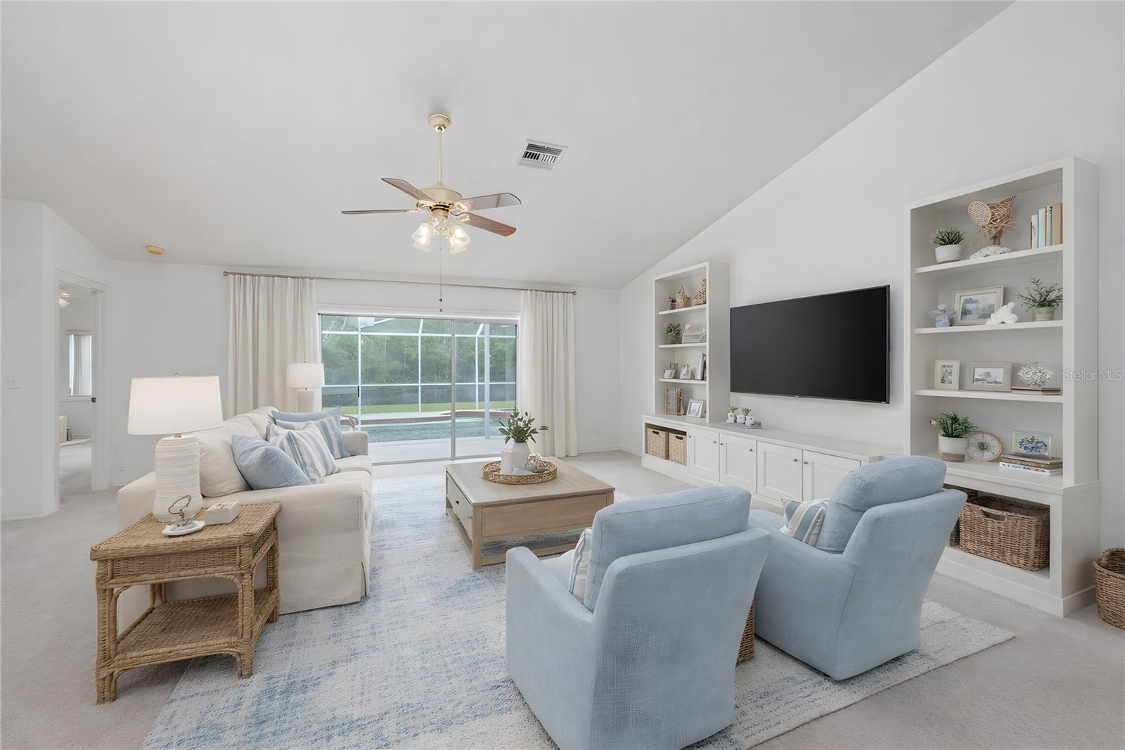 Image 11 of 44 For 13010 Royal George Avenue