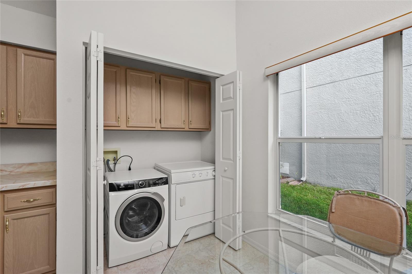 Image 15 of 44 For 13010 Royal George Avenue