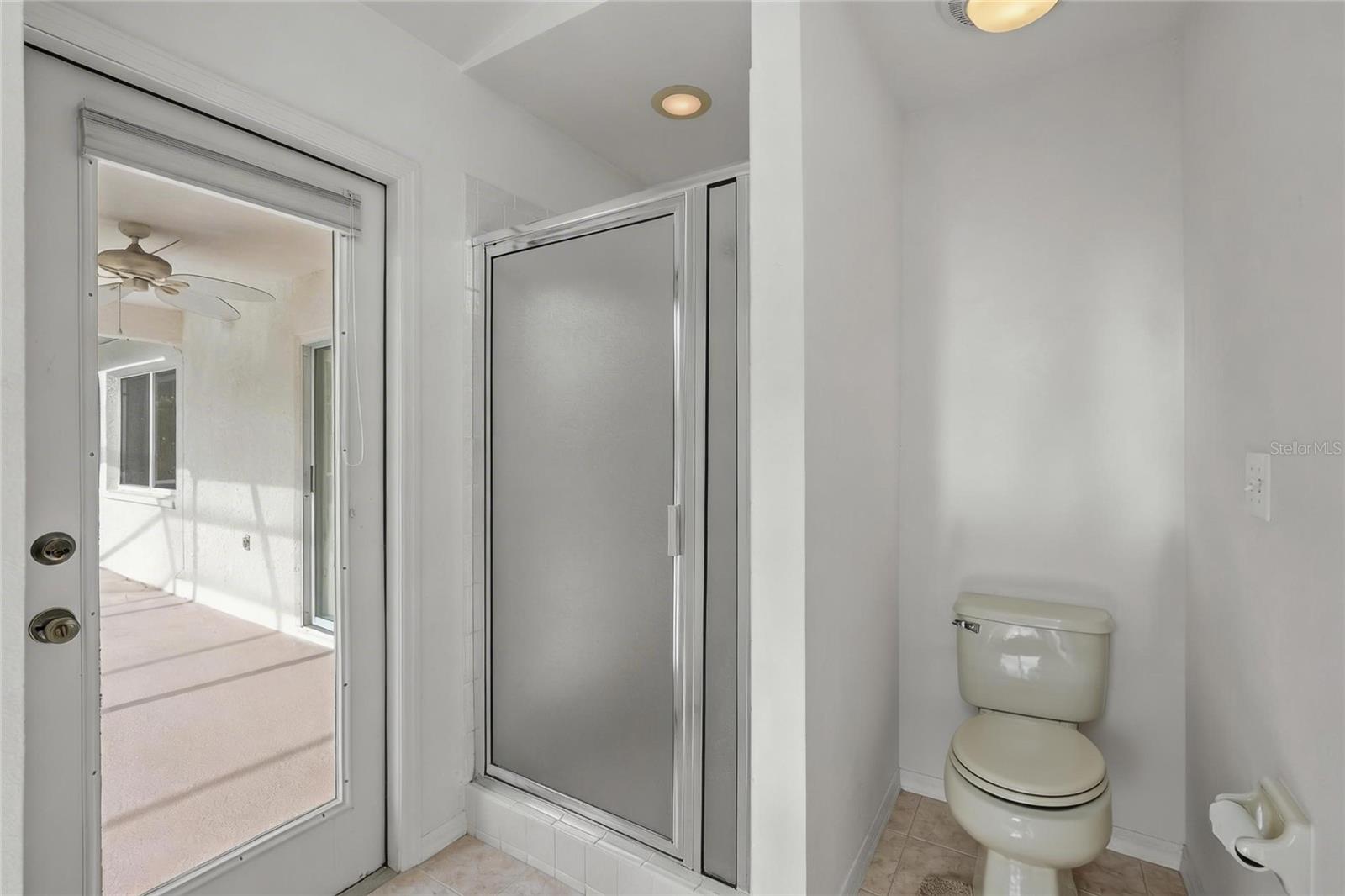 Image 18 of 44 For 13010 Royal George Avenue