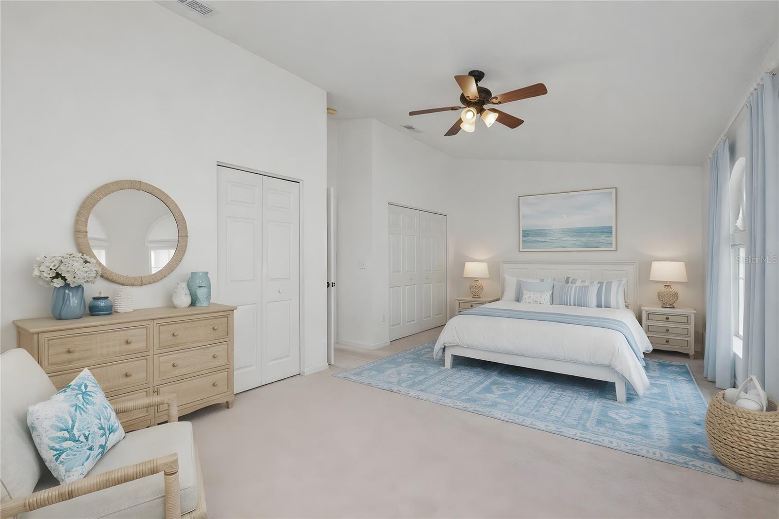 Image 19 of 44 For 13010 Royal George Avenue