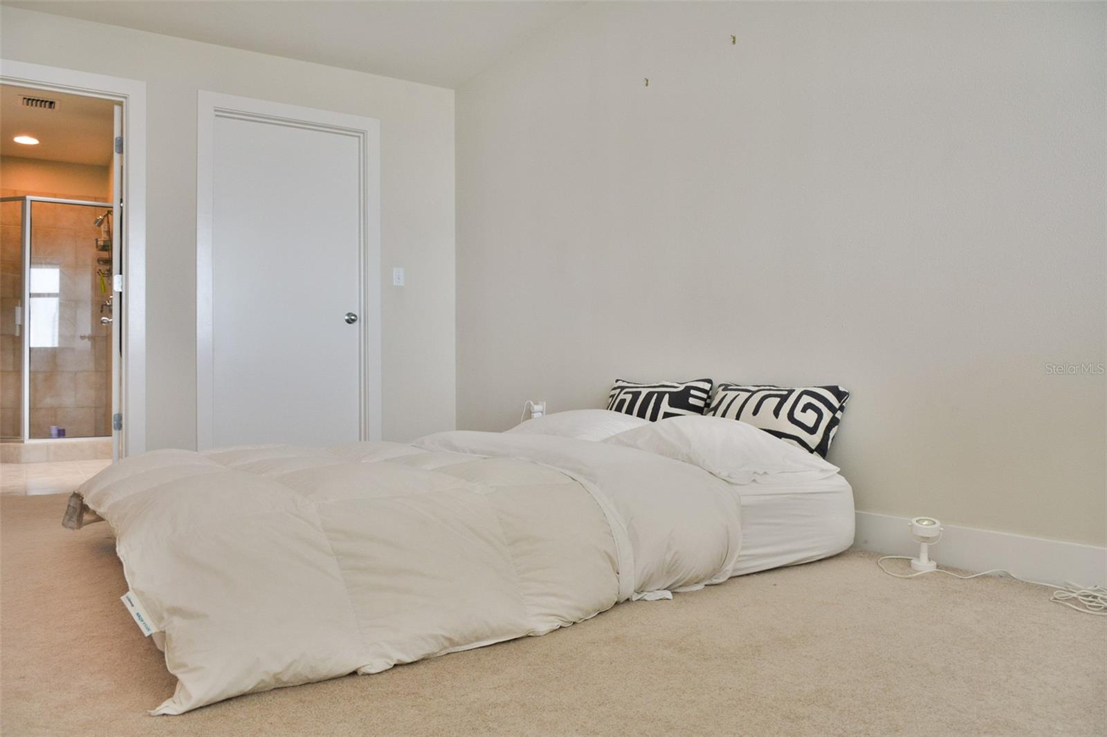 Image 20 of 28 For 1120 Kennedy Boulevard 915