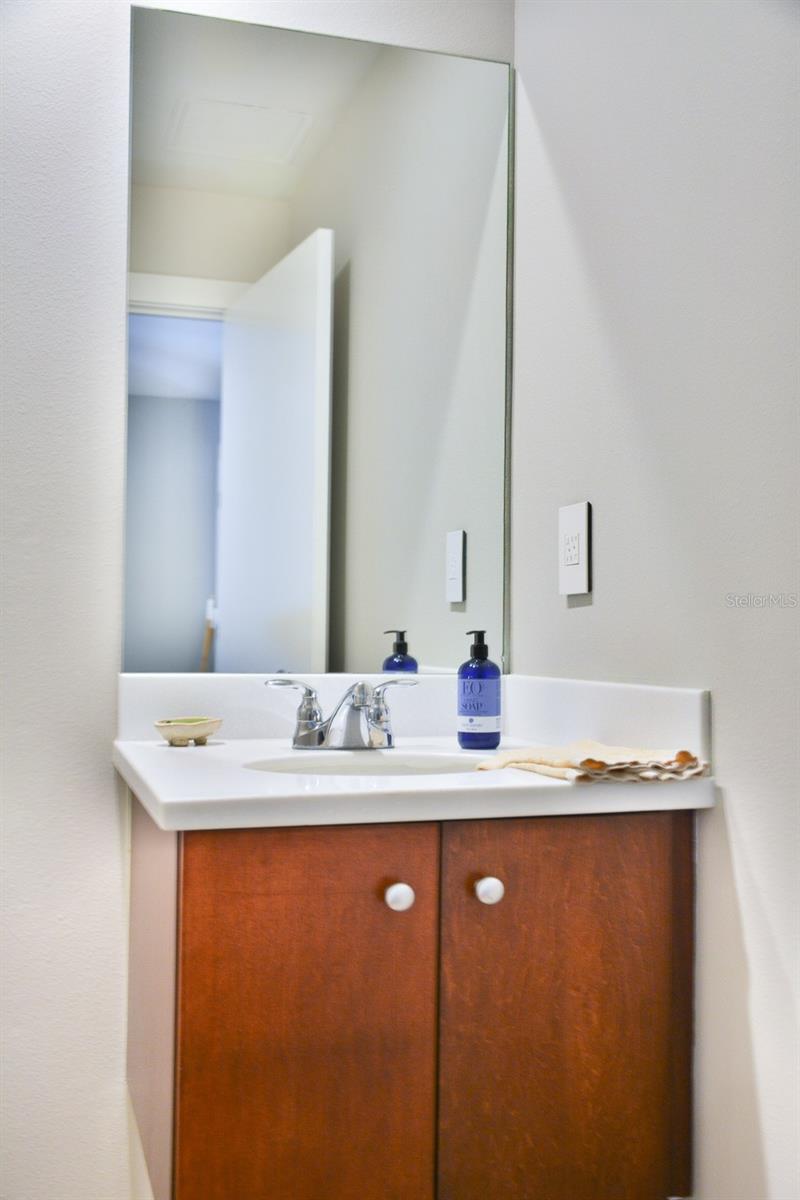 Image 24 of 28 For 1120 Kennedy Boulevard 915