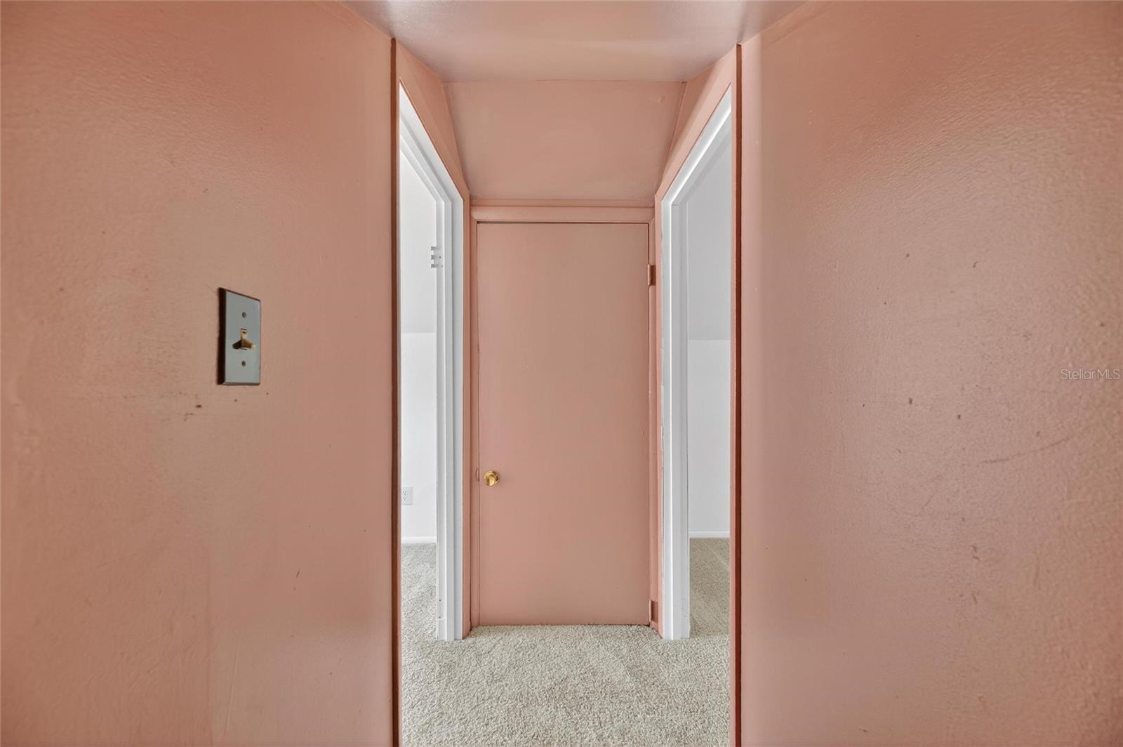 Image 37 of 53 For 810 River Heights Avenue