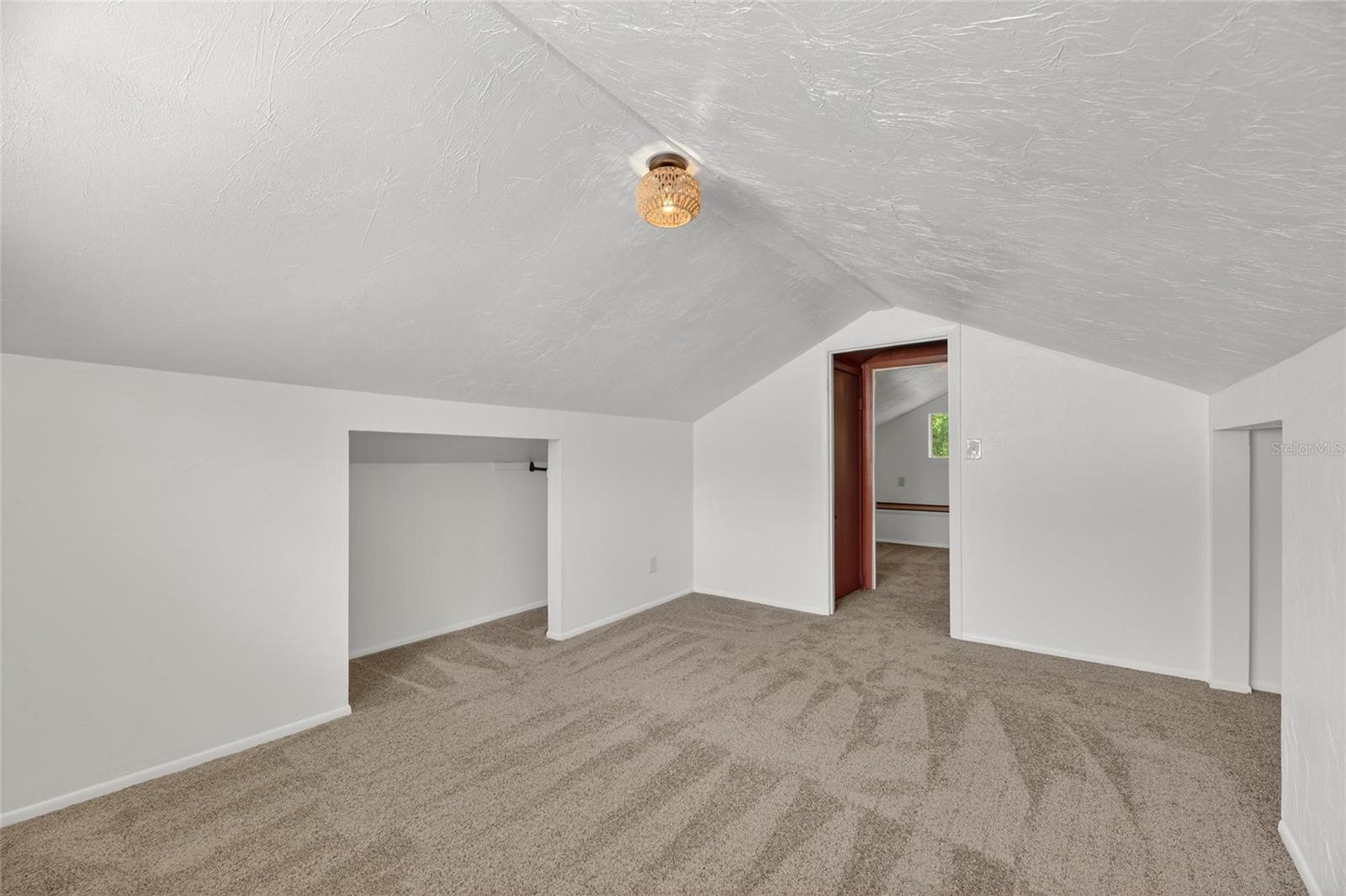 Image 43 of 53 For 810 River Heights Avenue