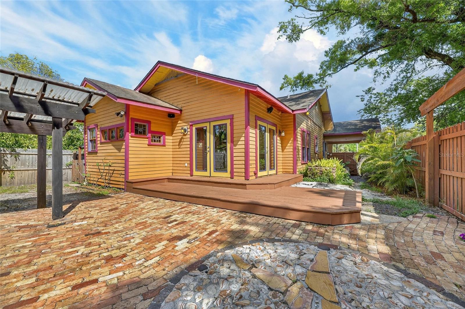 Image 48 of 53 For 810 River Heights Avenue