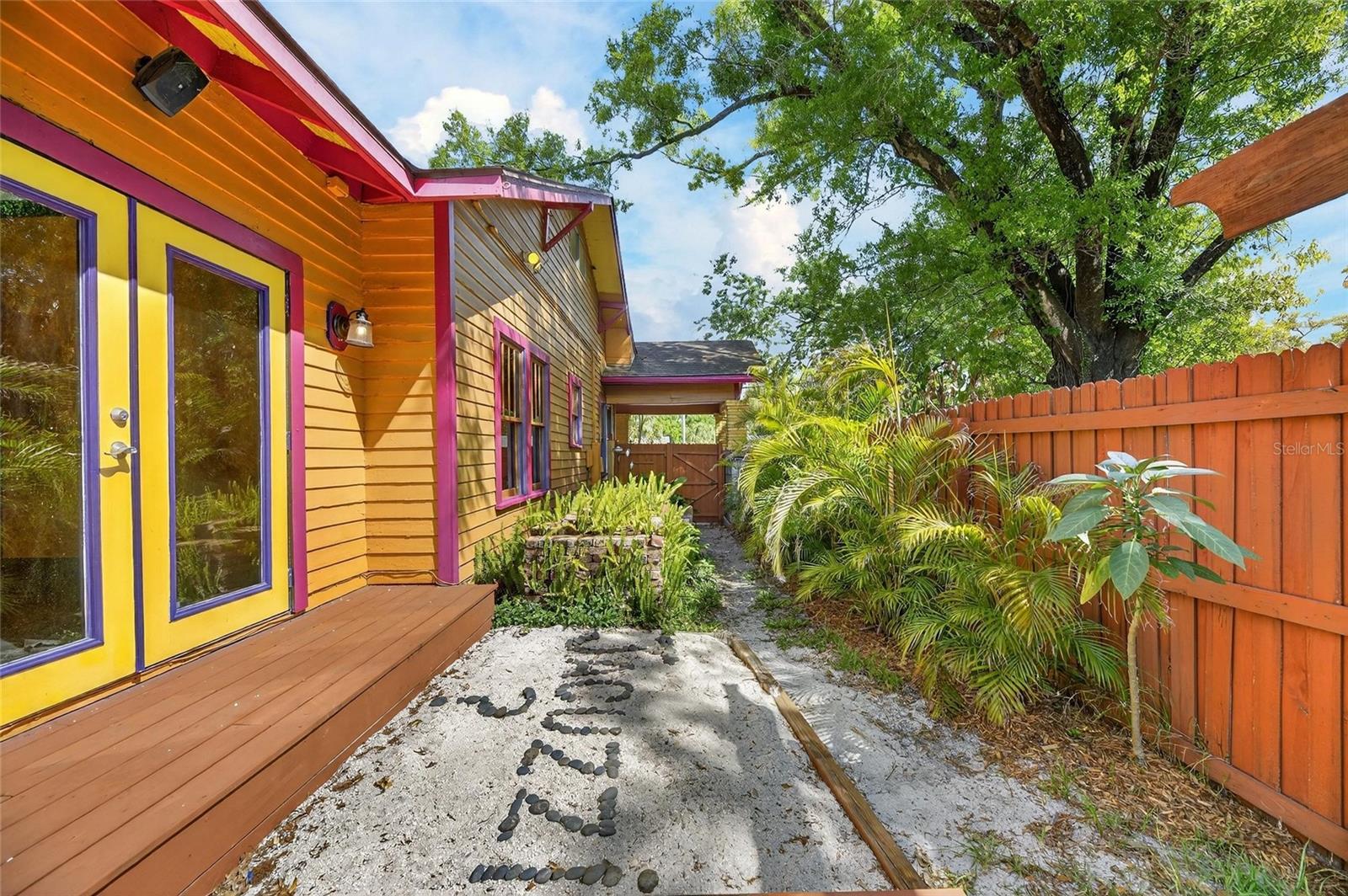 Image 49 of 53 For 810 River Heights Avenue