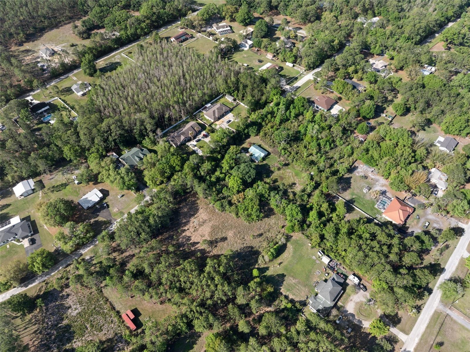 Image 7 of 9 For 26307 Lawrence Avenue