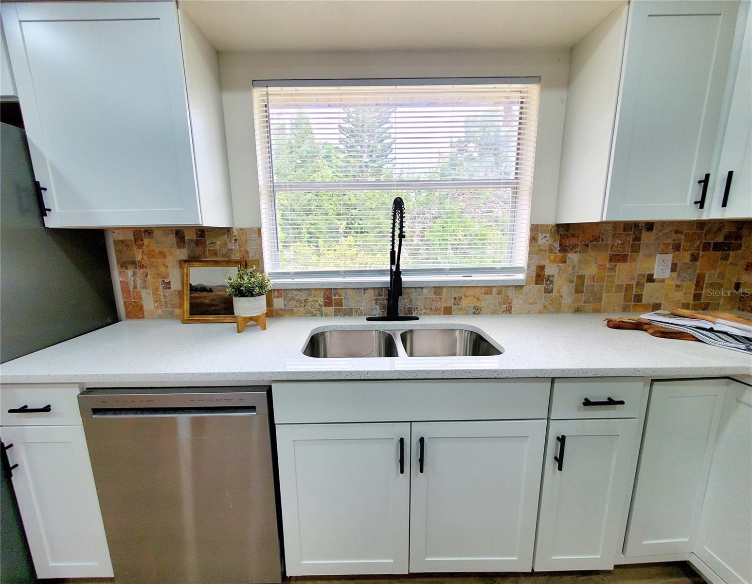 Image 12 of 45 For 1637 Caledonia Drive