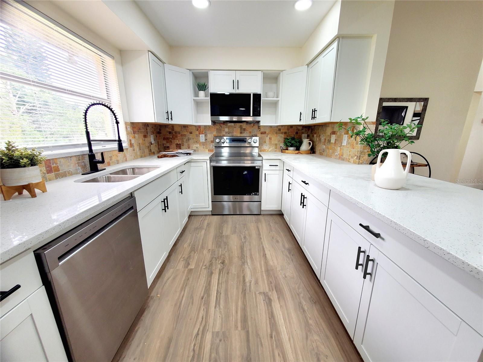 Image 13 of 45 For 1637 Caledonia Drive