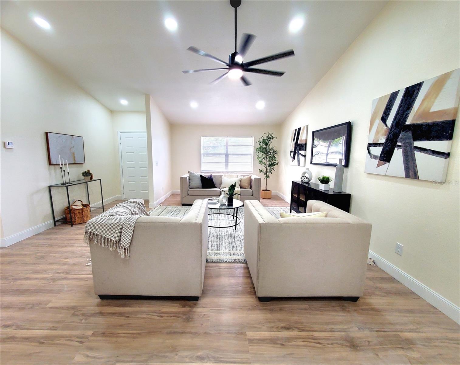 Image 7 of 45 For 1637 Caledonia Drive