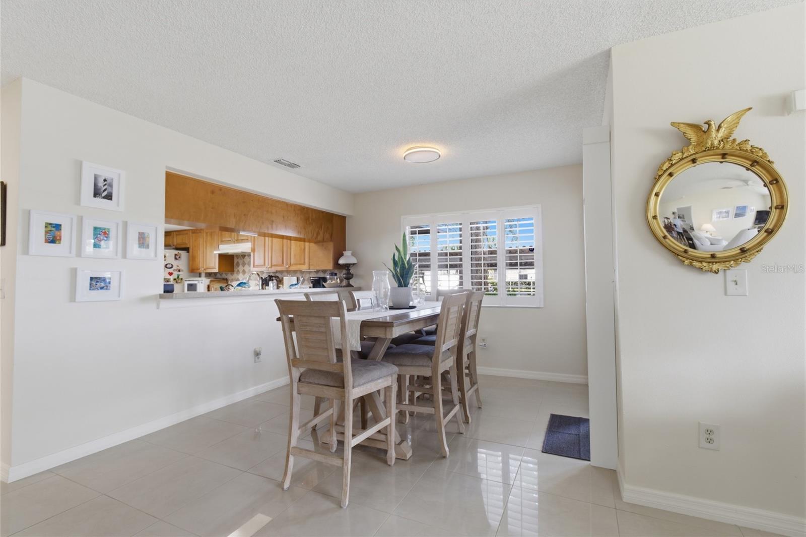 Image 11 of 31 For 2701 Countryside Boulevard 101