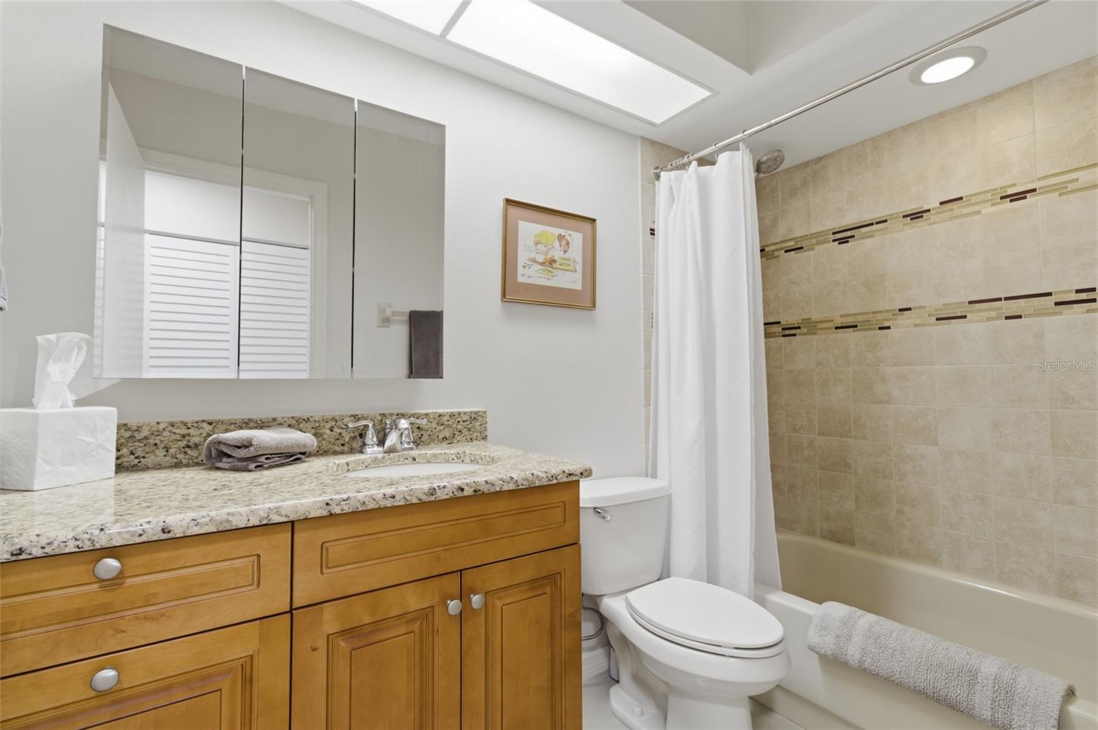 Image 23 of 31 For 2701 Countryside Boulevard 101