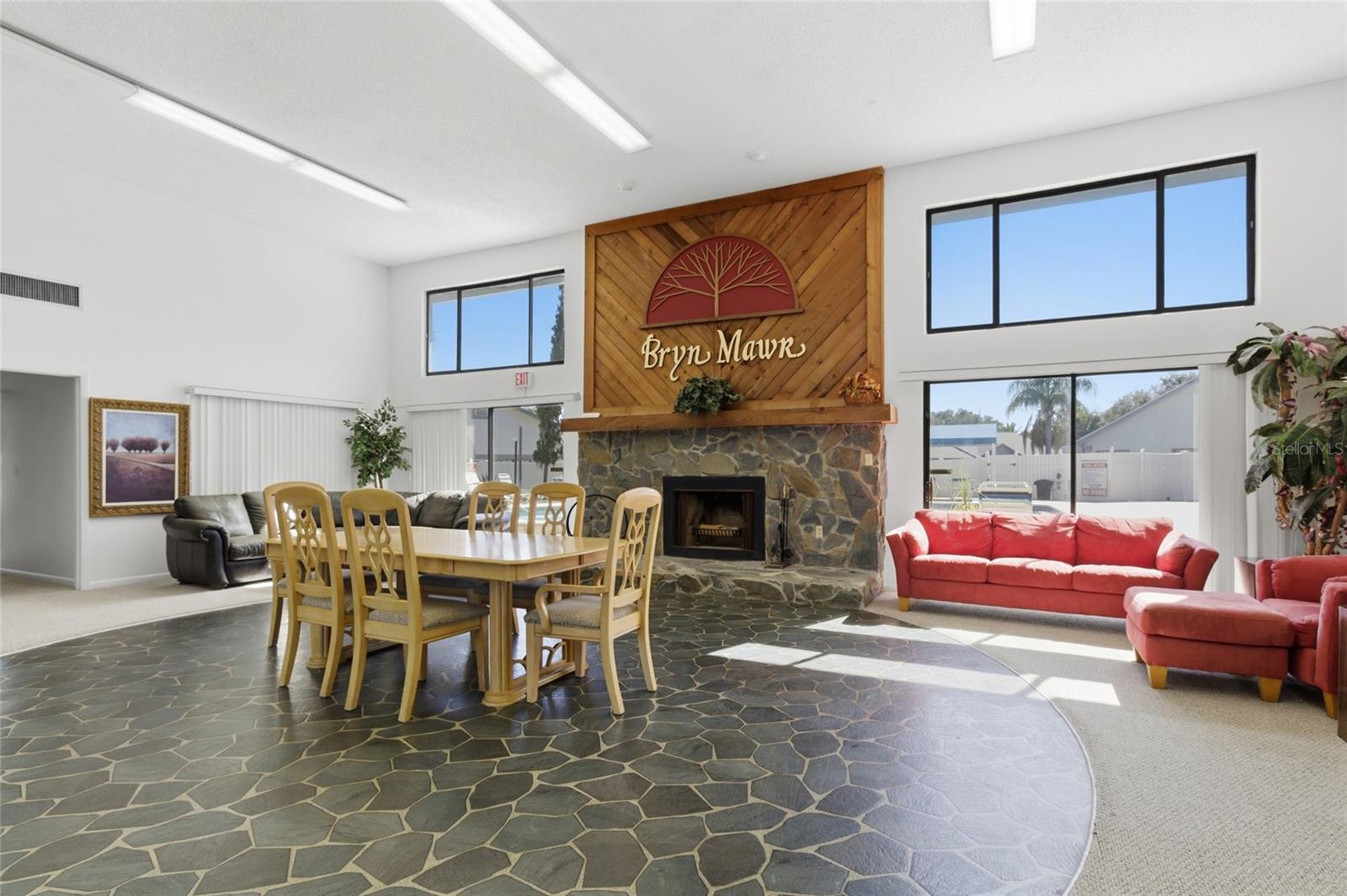 Image 29 of 31 For 2701 Countryside Boulevard 101