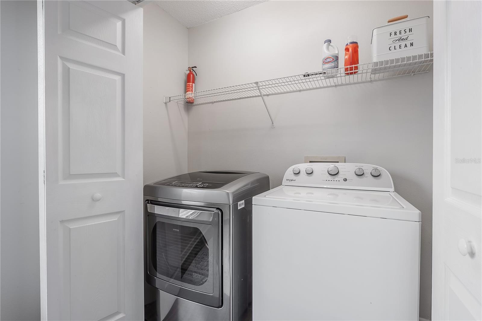 Listing photo id 21 for 8831 Hampden Drive