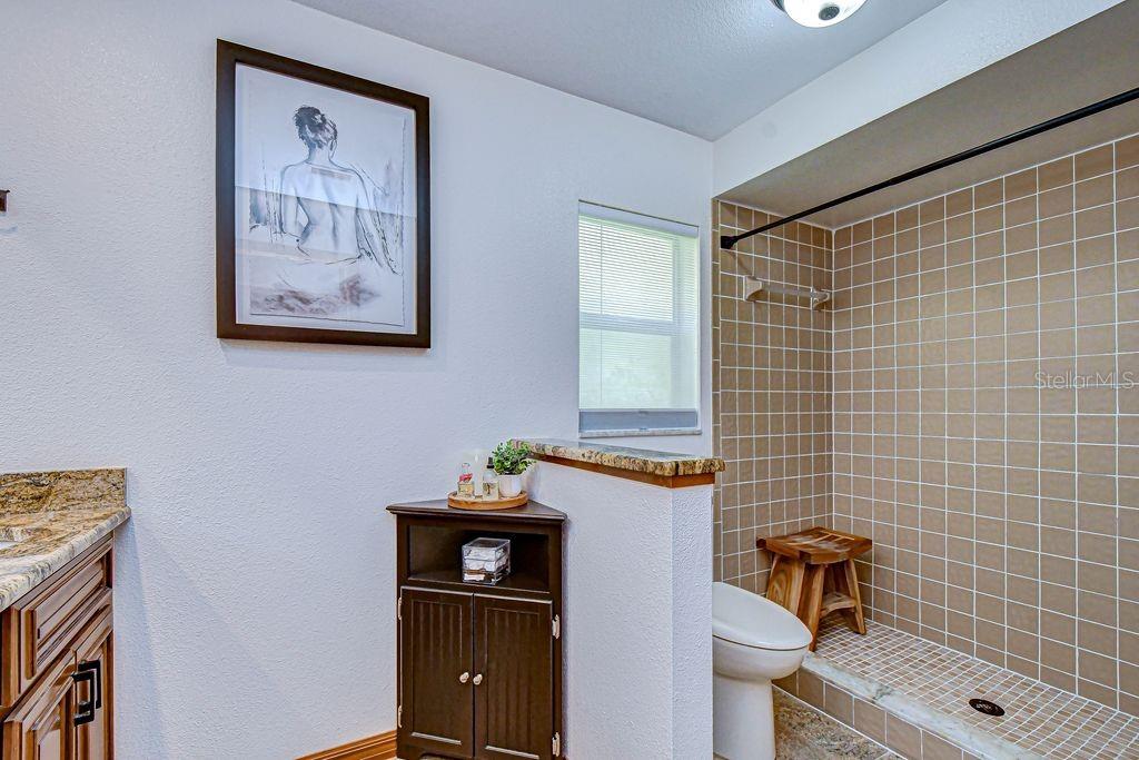 Image 20 of 29 For 16704 Vallely Drive