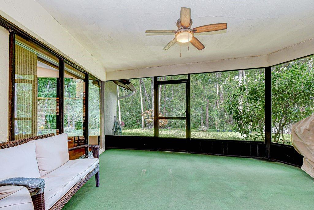 Image 26 of 29 For 16704 Vallely Drive