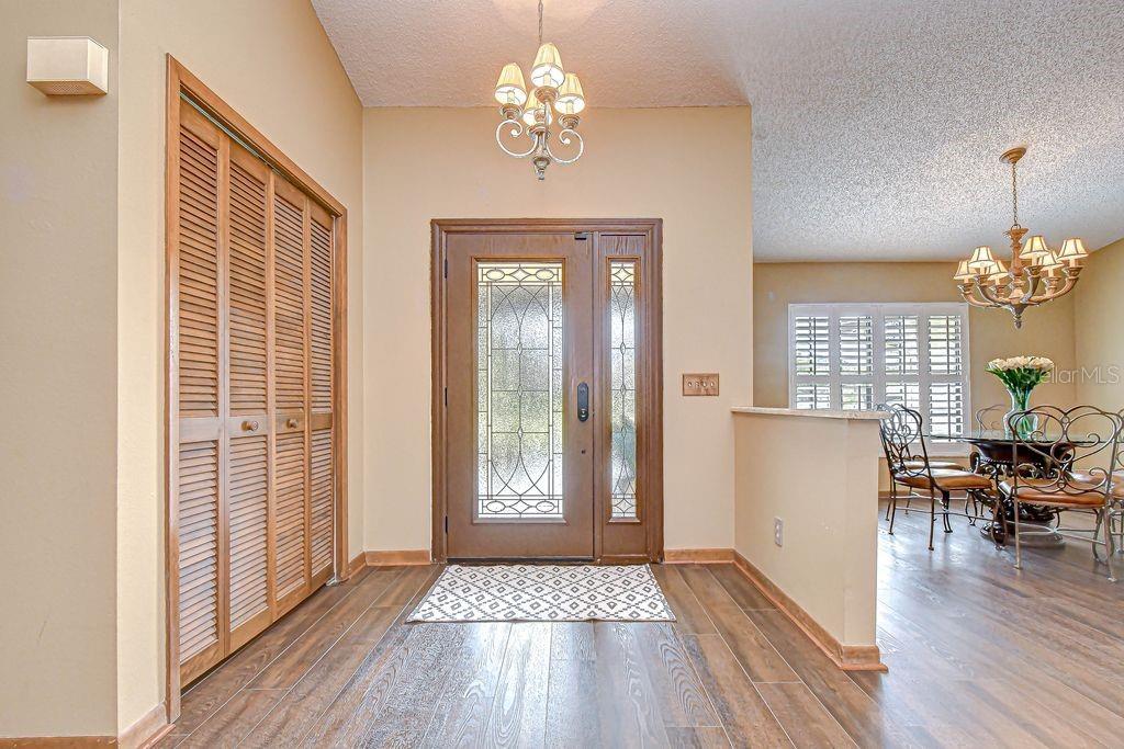 Image 5 of 29 For 16704 Vallely Drive