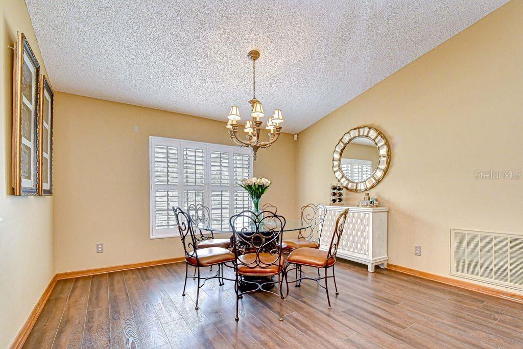 Image 8 of 29 For 16704 Vallely Drive