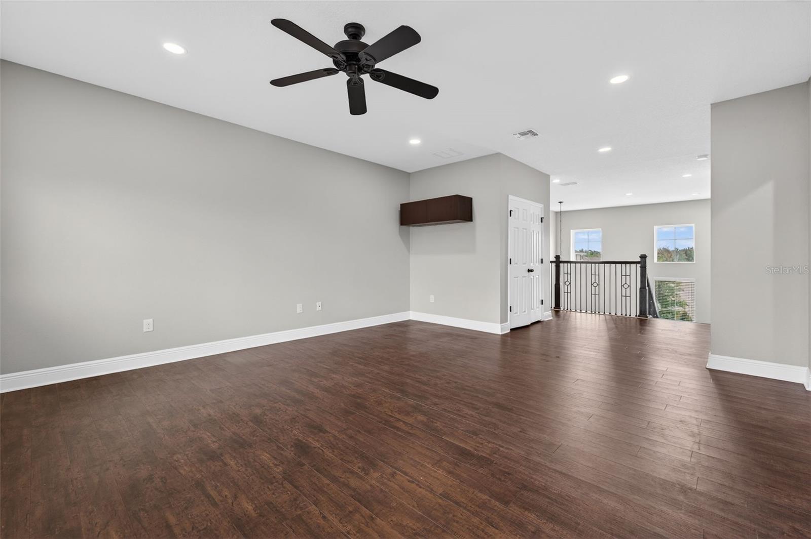 Image 42 of 97 For 6312 Heirloom Place