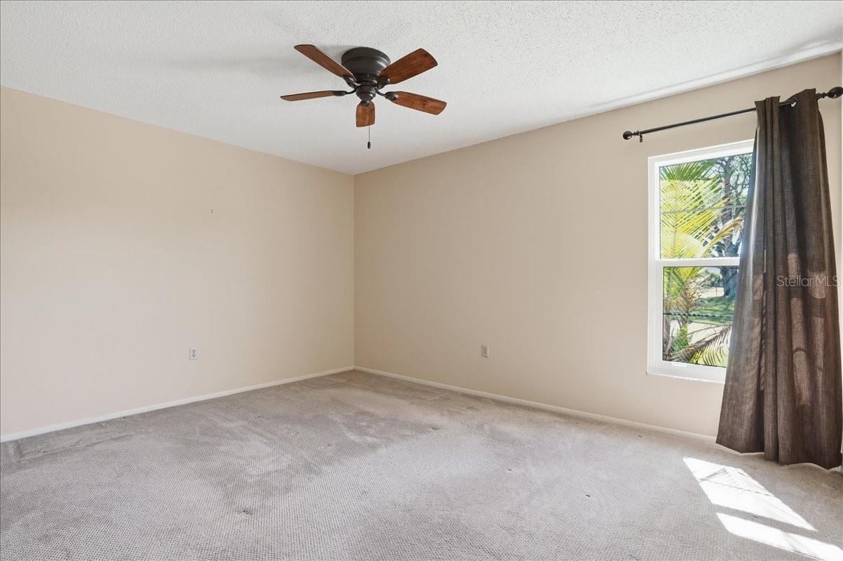 Image 22 of 26 For 3759 Collins Street 711