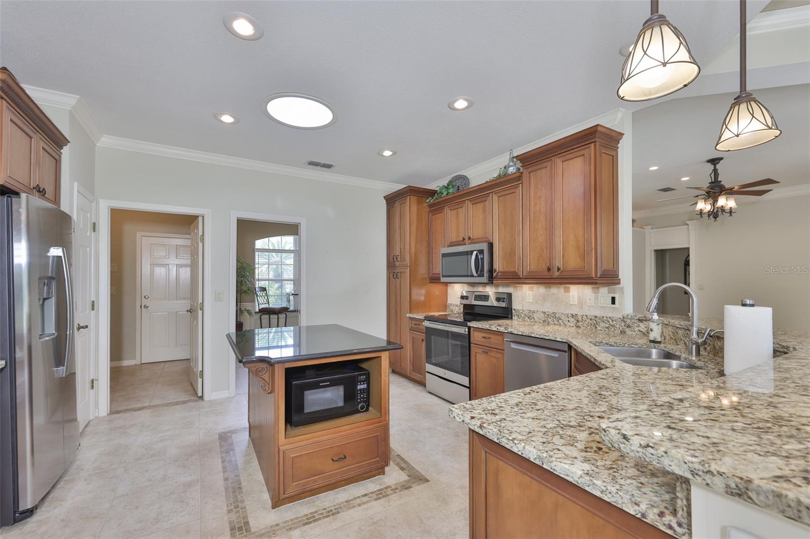 Image 16 of 72 For 1107 Opal Lane