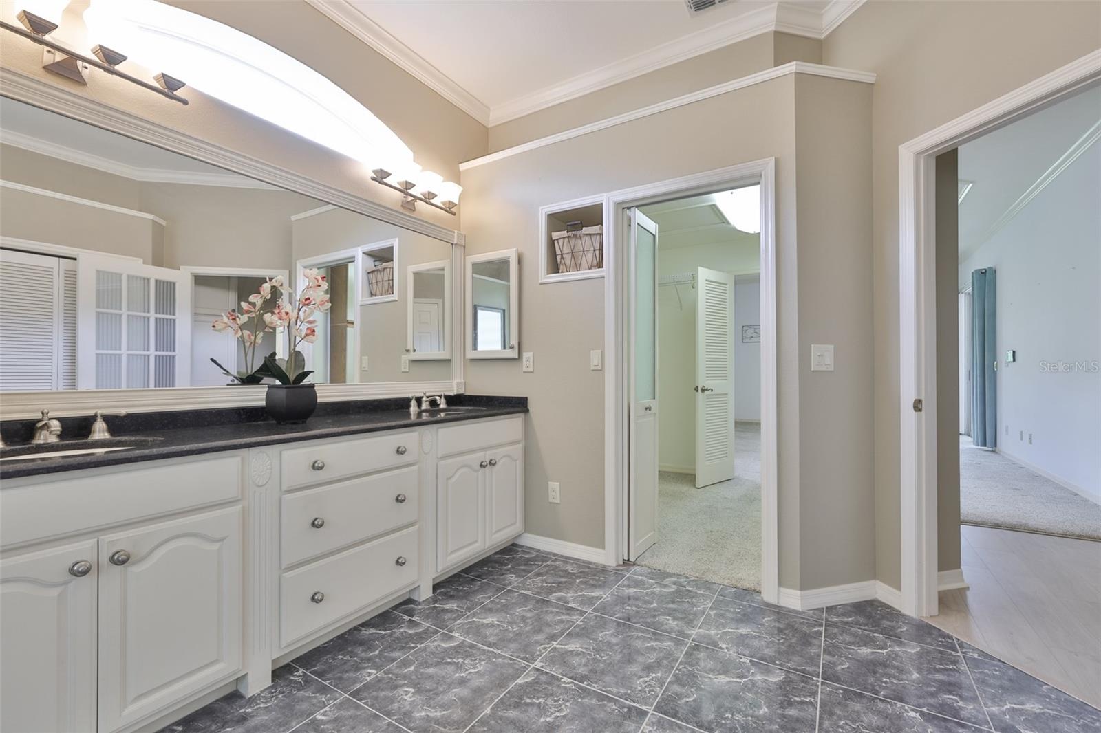 Image 32 of 72 For 1107 Opal Lane