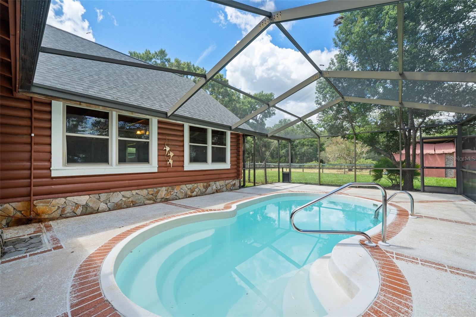 Image 24 of 36 For 18441 Oaklawn Drive