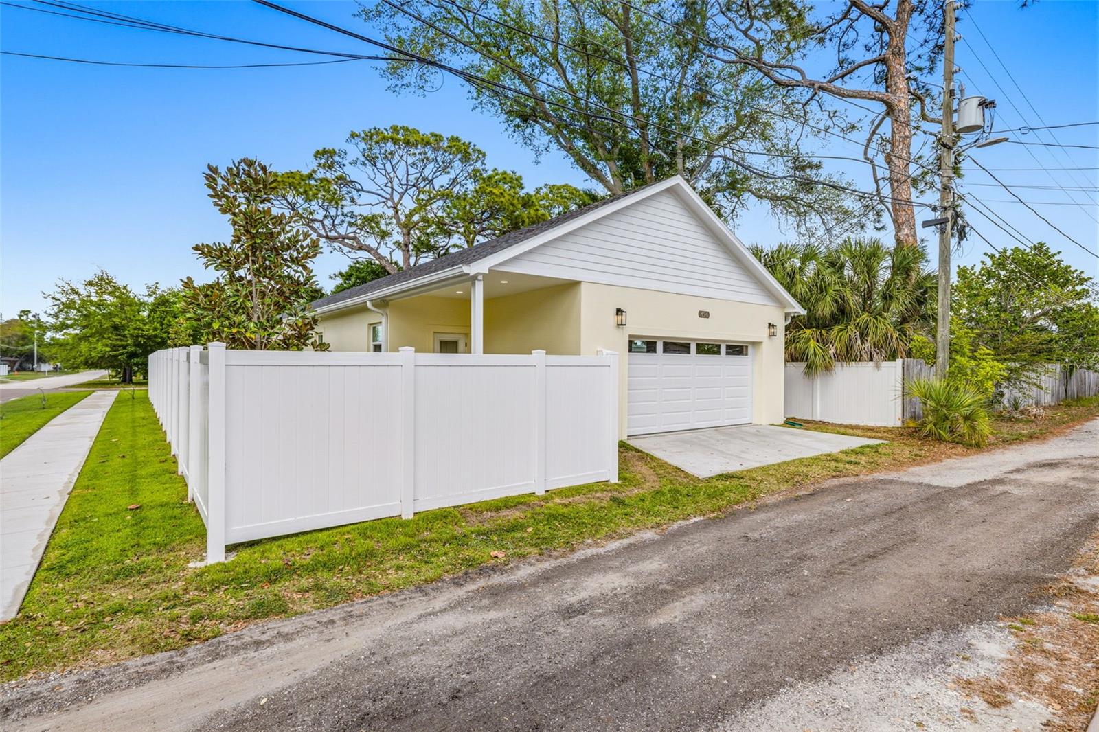 Image 37 of 49 For 494 39th Avenue N