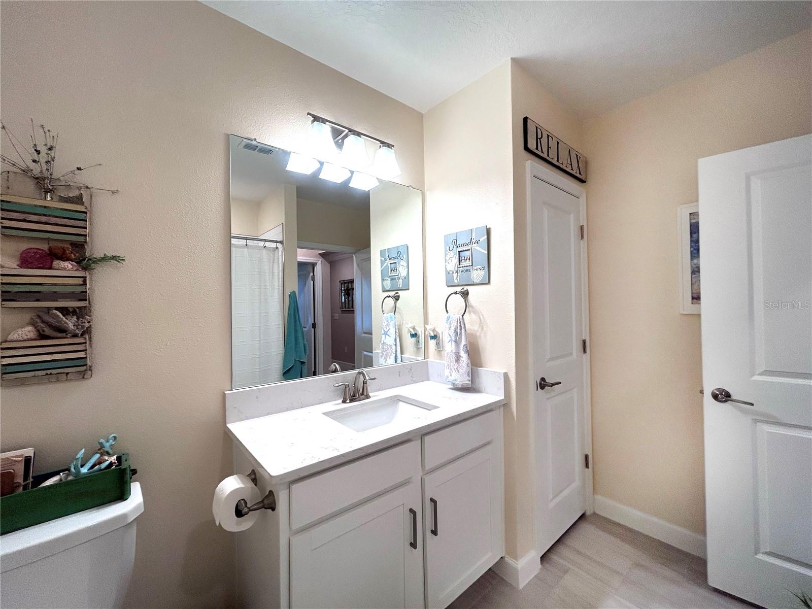 Image 11 of 36 For 16964 Forge Surf Street