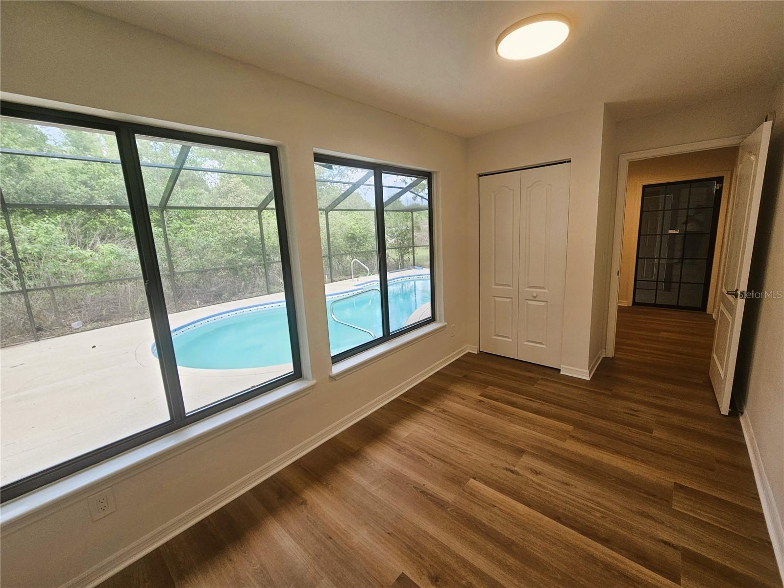 Image 25 of 49 For 6625 Foxmoor Drive