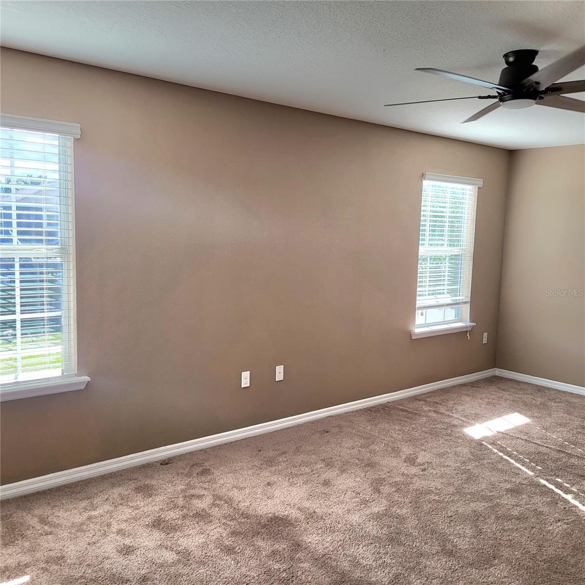 Image 21 of 26 For 36142 Laguna Hills Circle