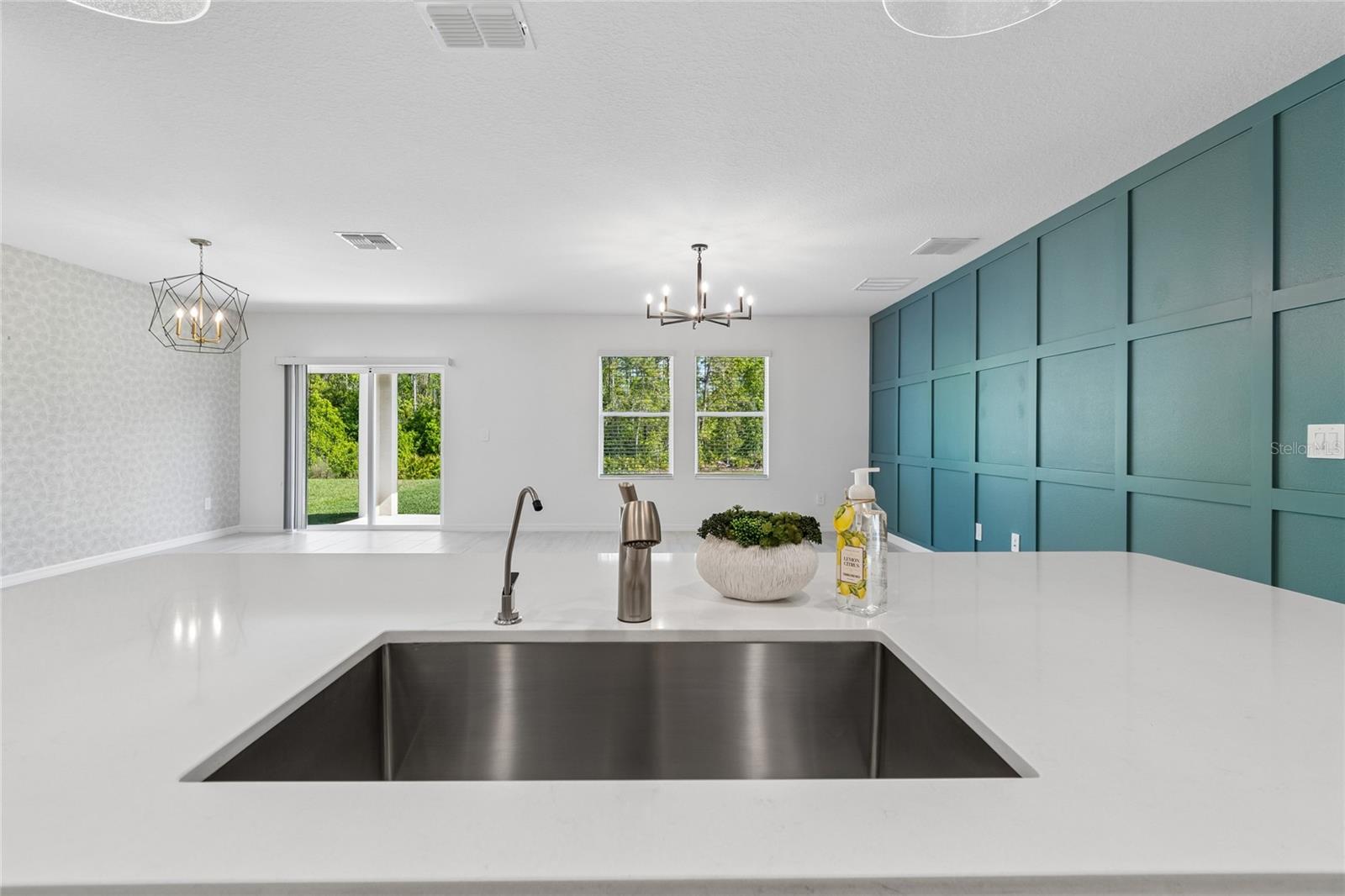 Listing photo id 11 for 10065 Gentle Rain Drive