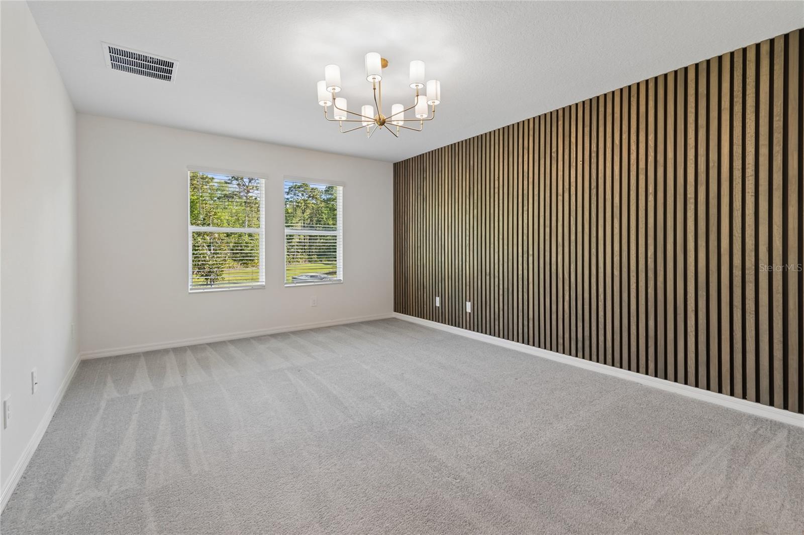 Listing photo id 15 for 10065 Gentle Rain Drive