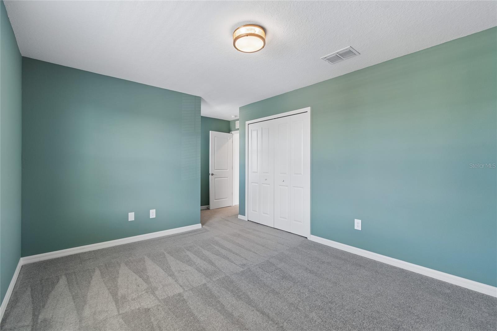 Listing photo id 27 for 10065 Gentle Rain Drive