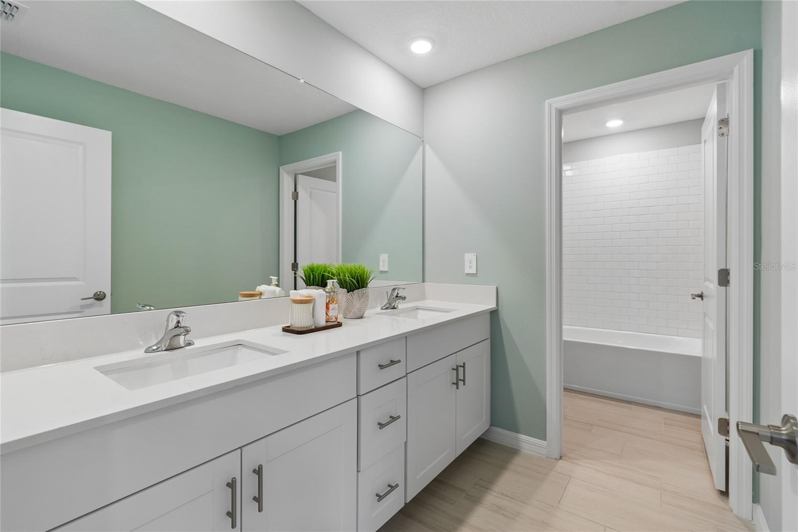 Listing photo id 30 for 10065 Gentle Rain Drive