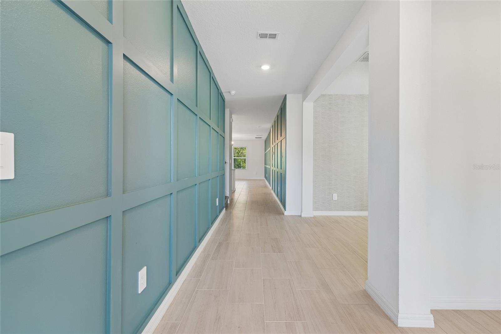 Listing photo id 3 for 10065 Gentle Rain Drive