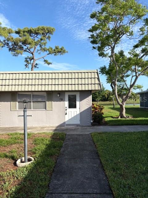 Image 2 of 30 For 201 Kings Boulevard 19