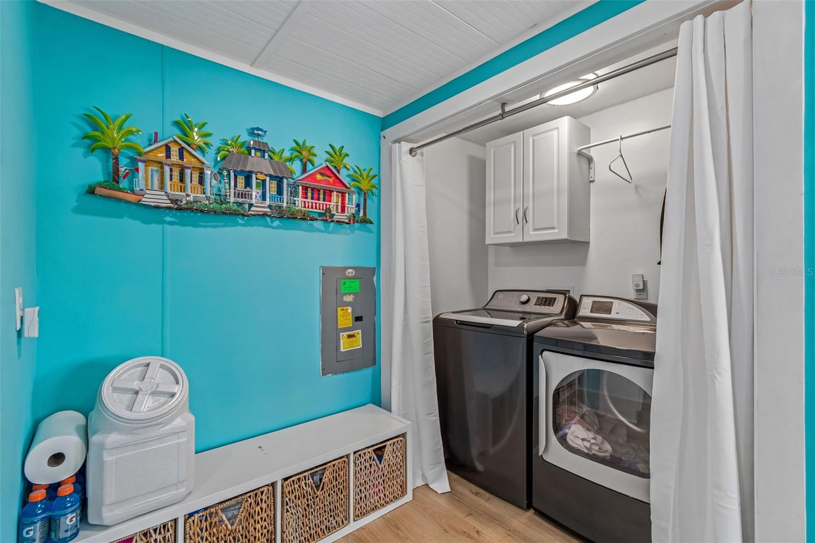 Image 17 of 60 For 14242 Action Street