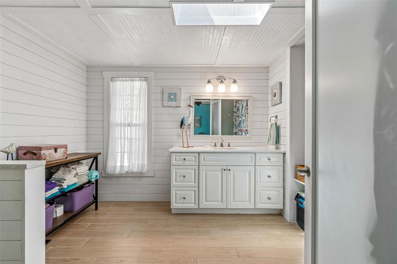 Image 26 of 60 For 14242 Action Street