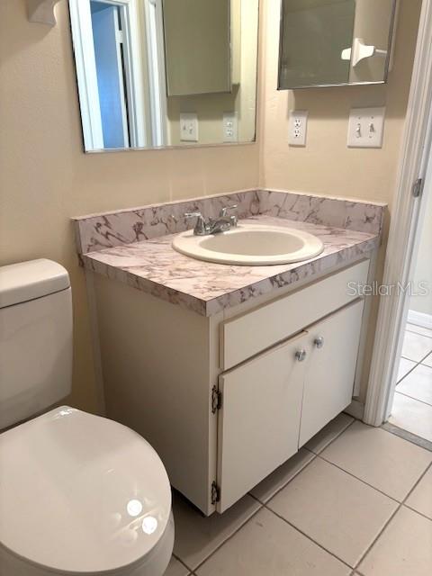 Image 22 of 37 For 407 Feltham Trail B