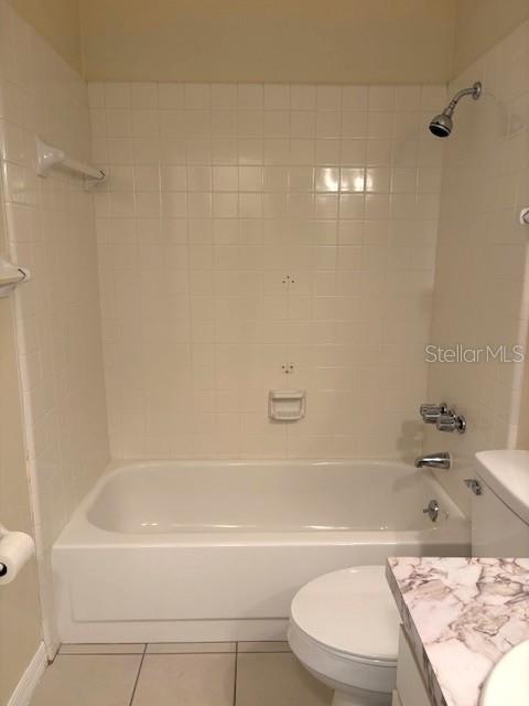 Image 23 of 37 For 407 Feltham Trail B