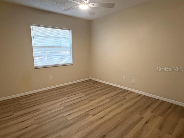 Image 29 of 37 For 407 Feltham Trail B