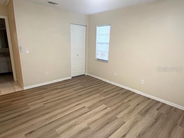 Image 30 of 37 For 407 Feltham Trail B