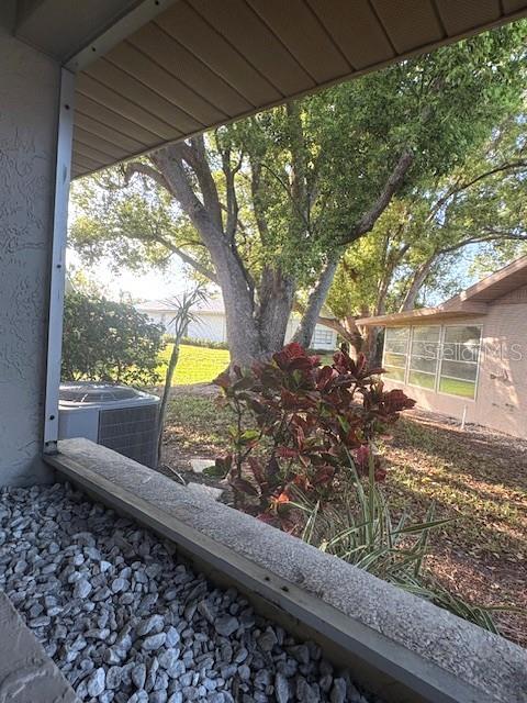 Image 4 of 37 For 407 Feltham Trail B