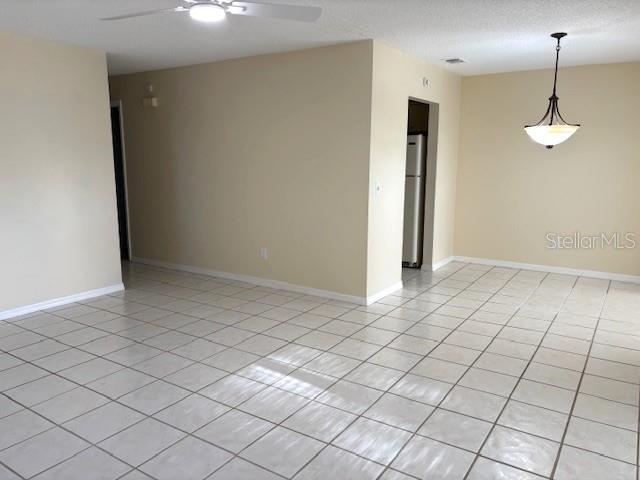 Image 7 of 37 For 407 Feltham Trail B